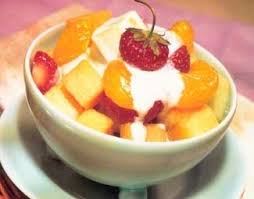 Insalata di frutta e yogurt