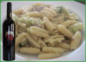 Gnocchetti salsa di noci e speck